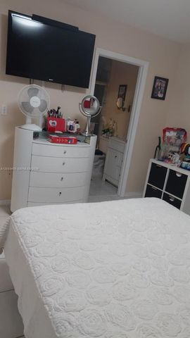 507 W 68th Street 5, Hialeah, FL 33014