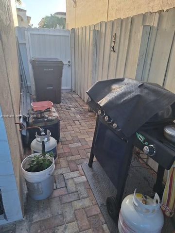 507 W 68th Street 5, Hialeah, FL 33014