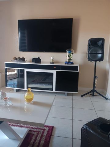 507 W 68th Street 5, Hialeah, FL 33014