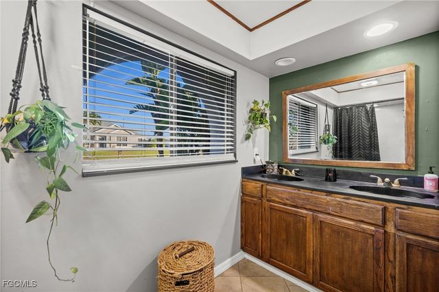 614 NE 1st AVE, Cape Coral, FL 33909