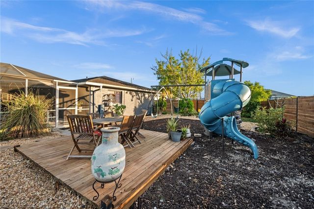 614 NE 1st AVE, Cape Coral, FL 33909