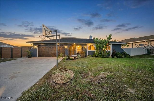 614 NE 1st AVE, Cape Coral, FL 33909