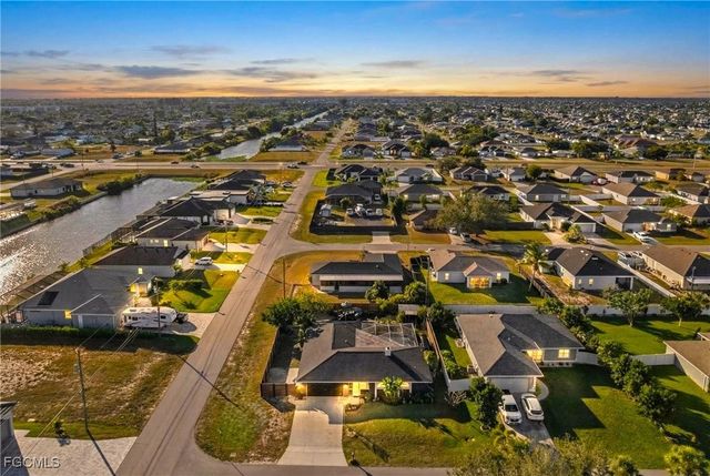 614 NE 1st AVE, Cape Coral, FL 33909