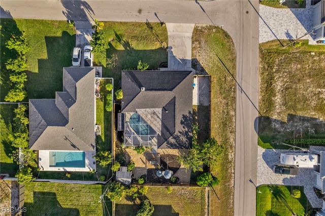 614 NE 1st AVE, Cape Coral, FL 33909