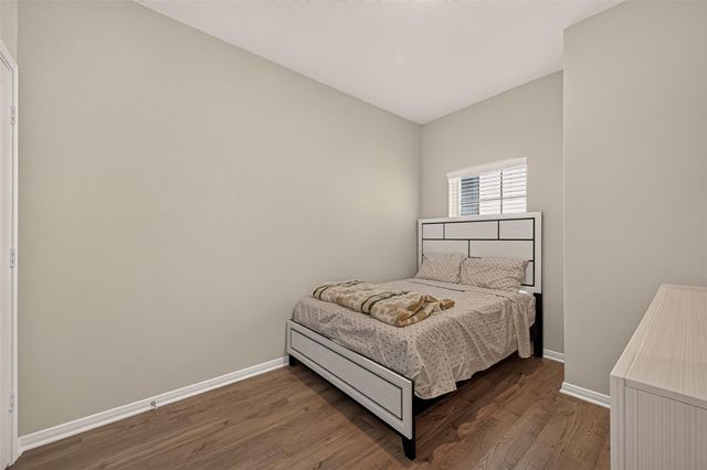 6402 Autumn Equinox Drive, Houston, TX 77048