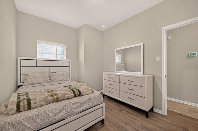 6402 Autumn Equinox Drive, Houston, TX 77048