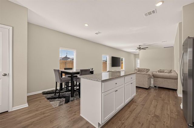 6402 Autumn Equinox Drive, Houston, TX 77048