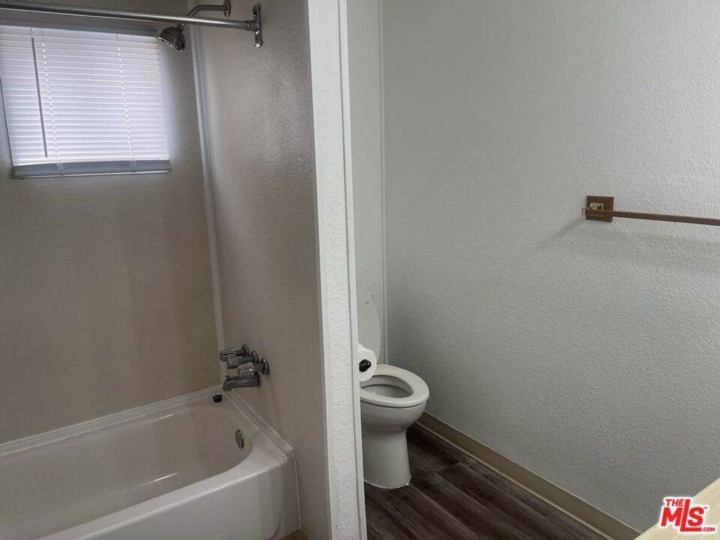 Image 11 of property listing at 2612 Norman Street, Bakersfield, CA 93304