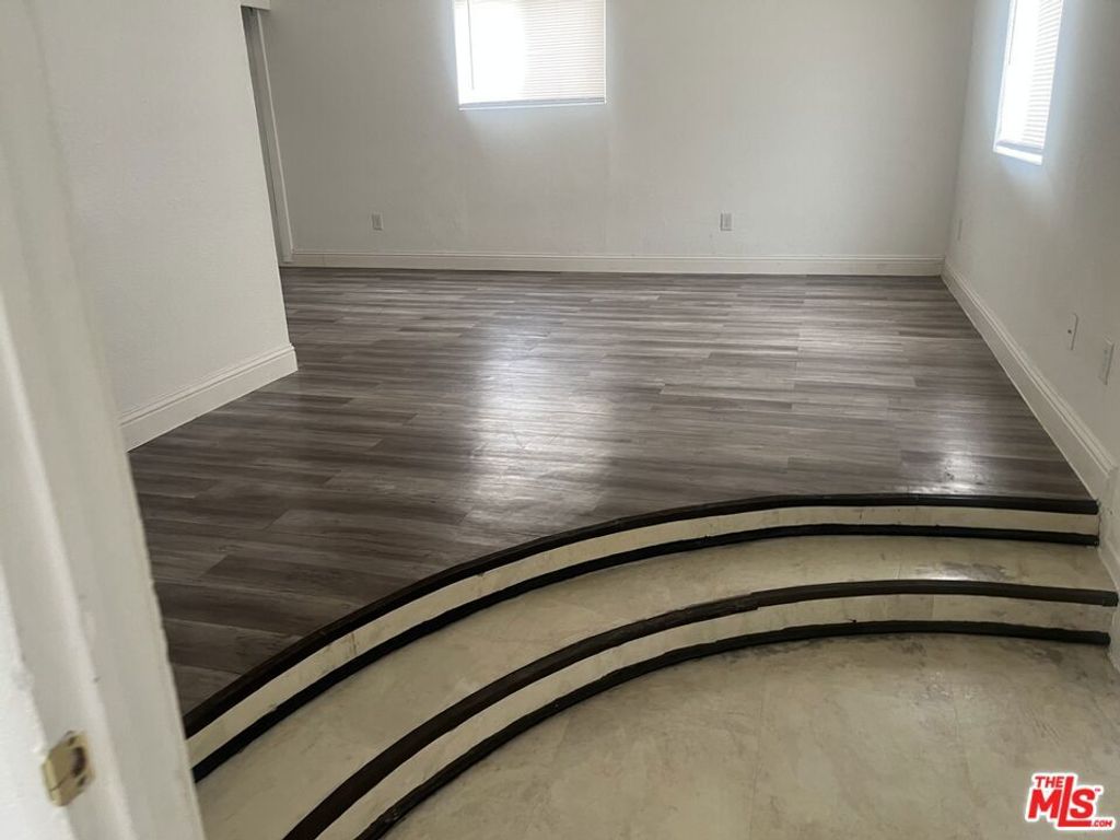 Image 7 of property listing at 2612 Norman Street, Bakersfield, CA 93304