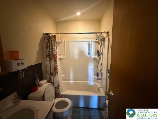 5640 Kart Drive, Allentown City, PA 18106