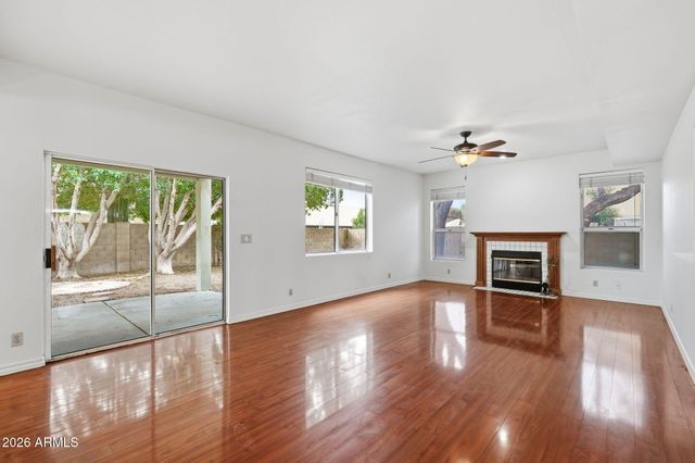 3009 E MENLO Street, Mesa, AZ 85213