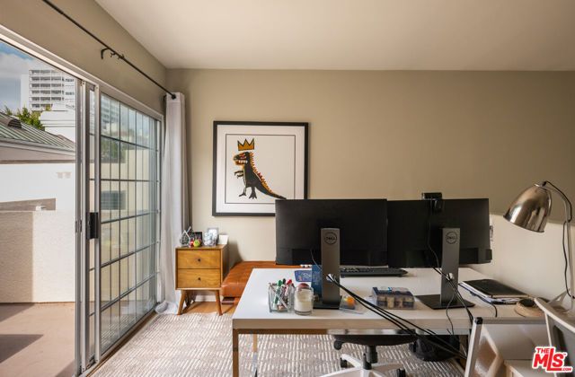 930 N Doheny Drive 305, West Hollywood, CA 90069