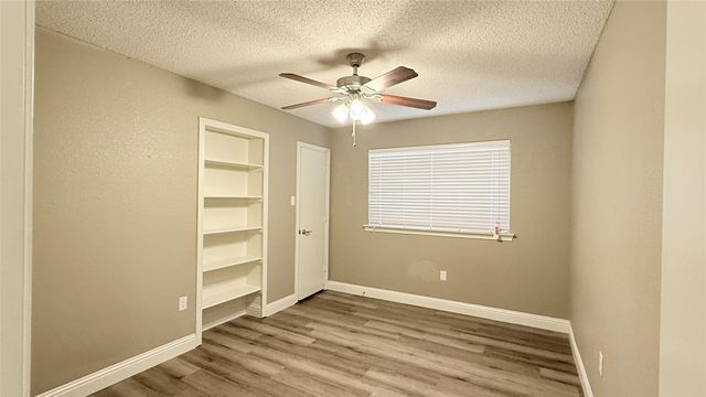 2709 Serenade Court, Arlington, TX 76015