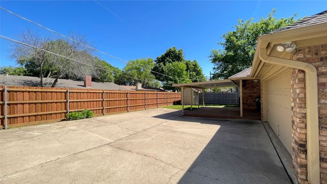 2709 Serenade Court, Arlington, TX 76015