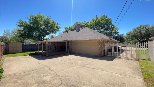 2709 Serenade Court, Arlington, TX 76015