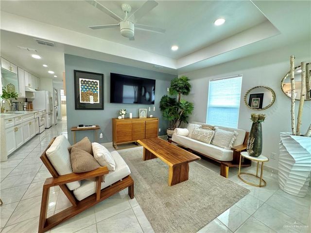 1021 S 18th Street, Mcallen, TX 78501