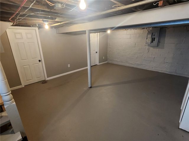 1112 Montana Ave, Harrison Twp, PA 15065