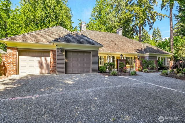 1434 108th Avenue NE, Bellevue, WA 98004