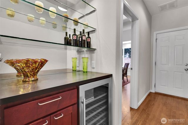 1434 108th Avenue NE, Bellevue, WA 98004