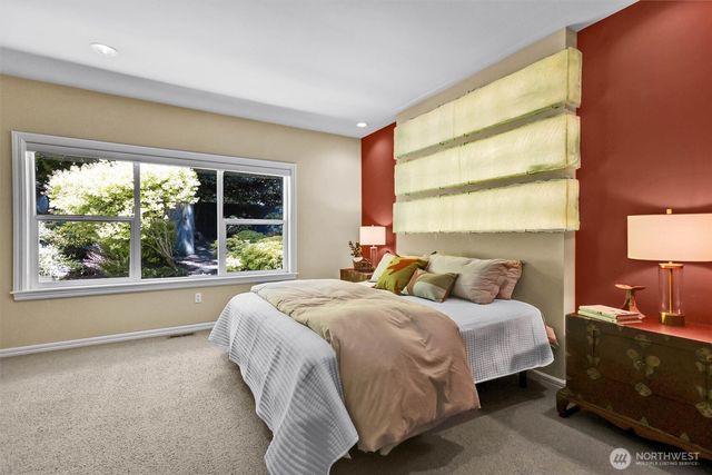1434 108th Avenue NE, Bellevue, WA 98004