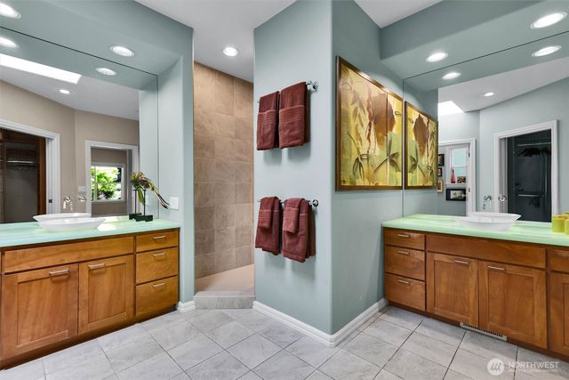 1434 108th Avenue NE, Bellevue, WA 98004