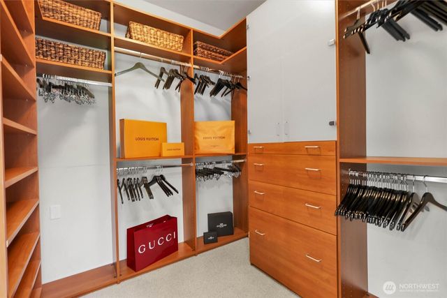 1434 108th Avenue NE, Bellevue, WA 98004