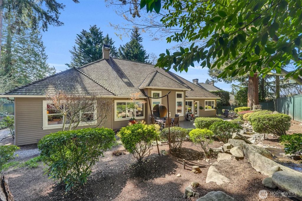 1434 108th Avenue NE, Bellevue, WA 98004