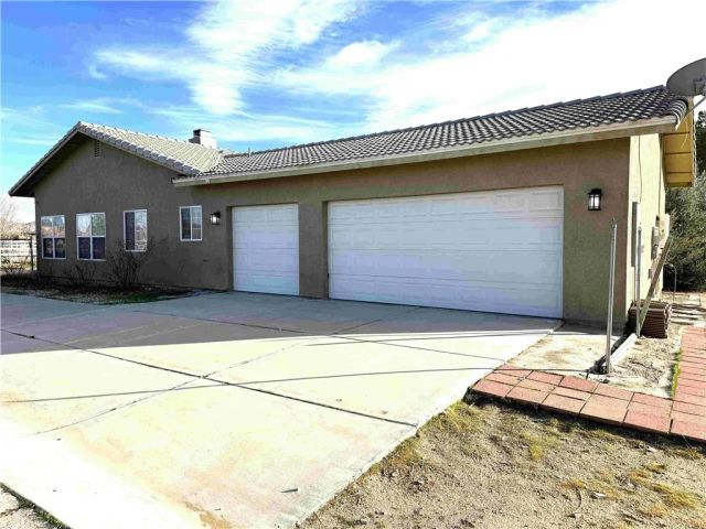 14470 Navajo, Apple Valley, CA 92307