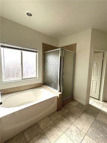 14470 Navajo, Apple Valley, CA 92307