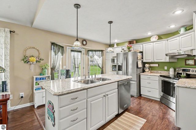 513 Westwind Lane, Ithaca, MI 48847