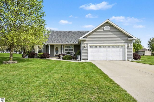 513 Westwind Lane, Ithaca, MI 48847