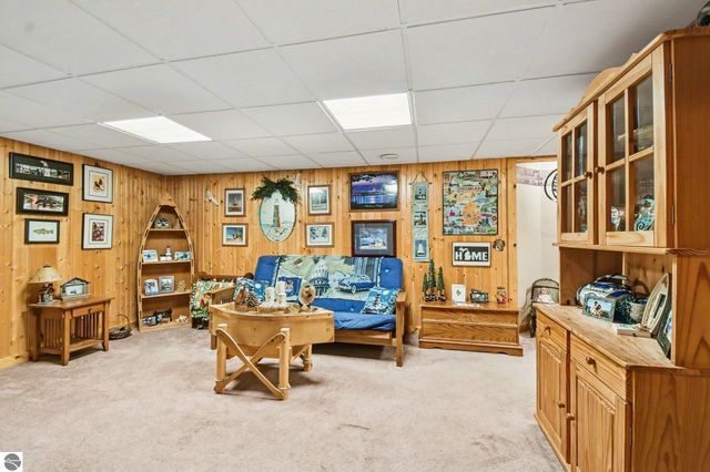 513 Westwind Lane, Ithaca, MI 48847