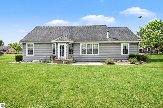513 Westwind Lane, Ithaca, MI 48847