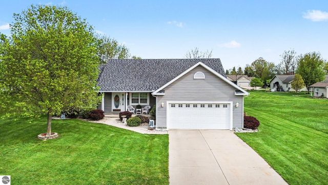 513 Westwind Lane, Ithaca, MI 48847