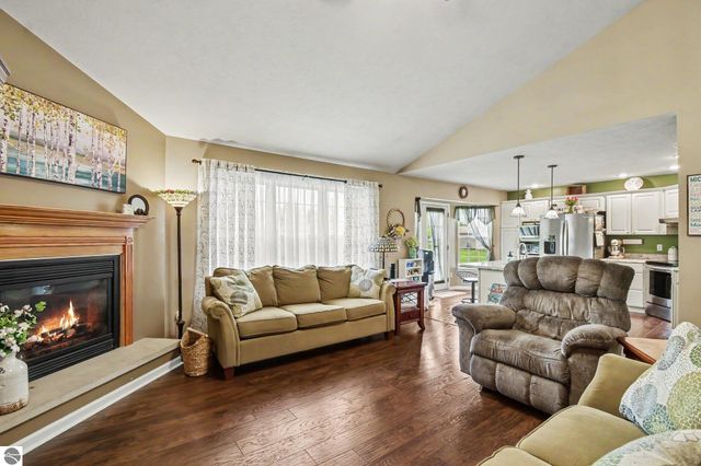 513 Westwind Lane, Ithaca, MI 48847