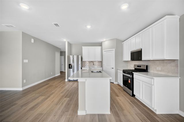 1932 Tradition Drive, Seagoville, TX 75159