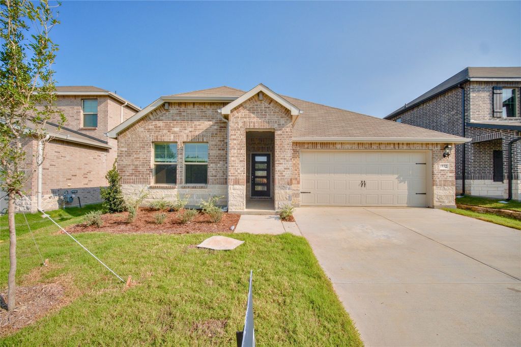 1932 Tradition Drive, Seagoville, TX 75159