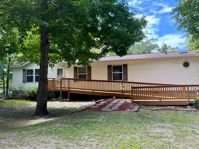 14196 E Fox Lake Road, Detroit Lakes, MN 56501