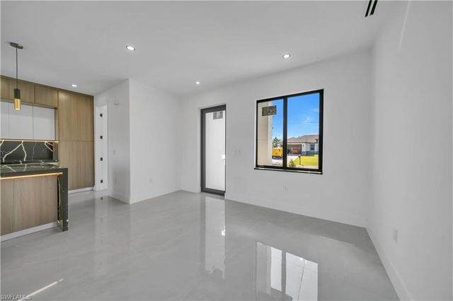 3210 29th ST W, Lehigh Acres, FL 33971