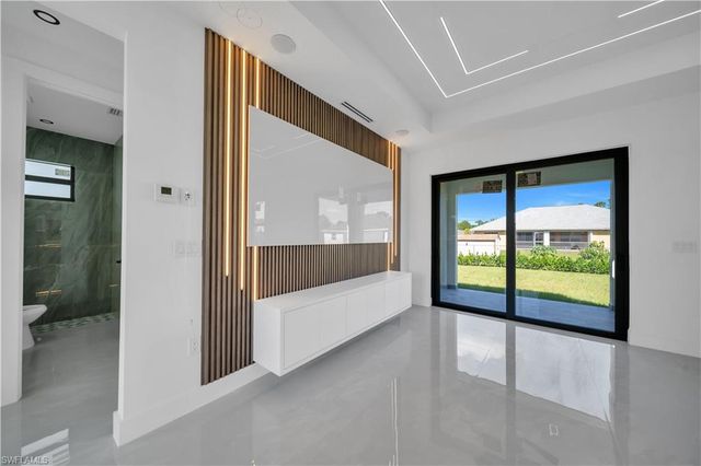 3210 29th ST W, Lehigh Acres, FL 33971