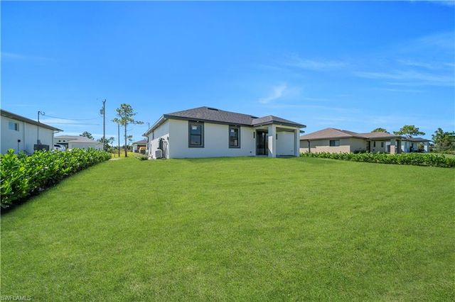 3210 29th ST W, Lehigh Acres, FL 33971