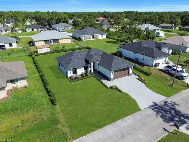 3210 29th ST W, Lehigh Acres, FL 33971