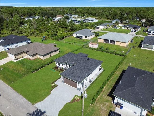 3210 29th ST W, Lehigh Acres, FL 33971
