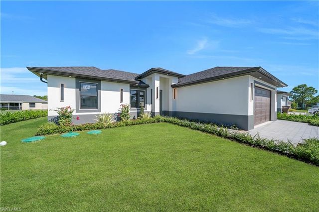 3210 29th ST W, Lehigh Acres, FL 33971