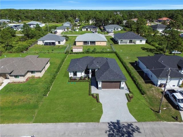 3210 29th ST W, Lehigh Acres, FL 33971