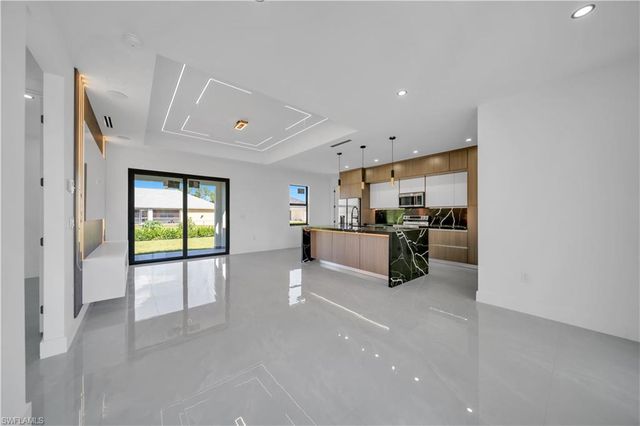 3210 29th ST W, Lehigh Acres, FL 33971