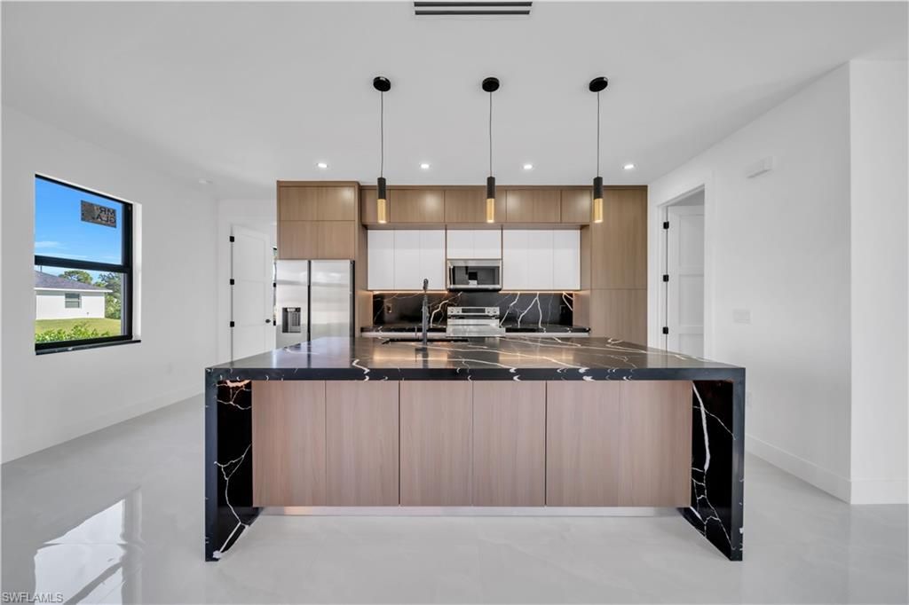 3210 29th ST W, Lehigh Acres, FL 33971