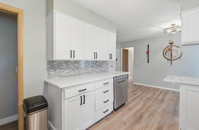 920 LONDON STREET, Menasha, WI 54952
