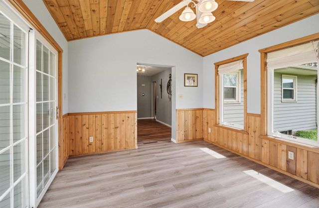 920 LONDON STREET, Menasha, WI 54952