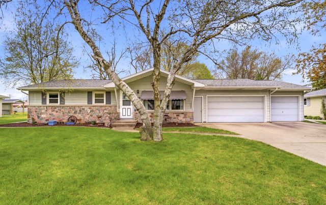 920 LONDON STREET, Menasha, WI 54952